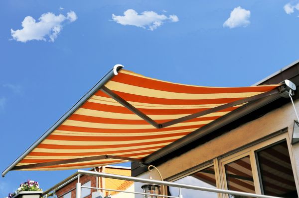 Awning Cleaning in Lake Stevens