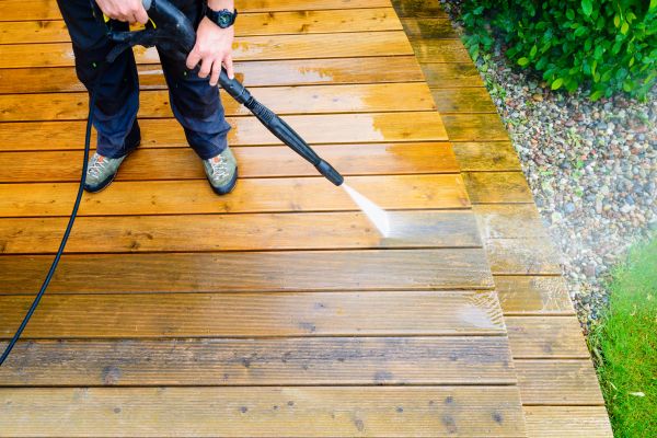 Deck Power Washing in Lake Stevens