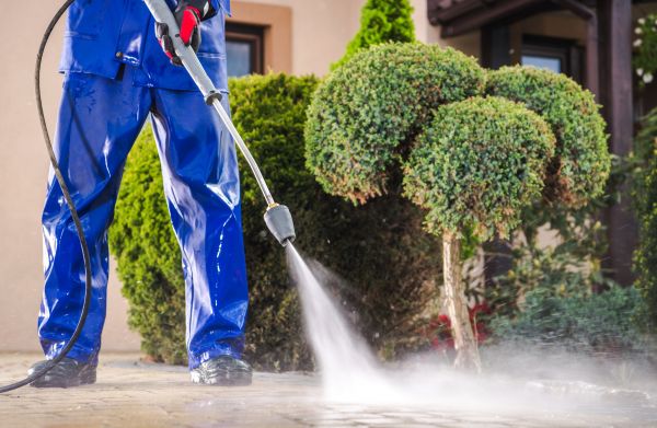 Driveway Cleaning in Lake Stevens