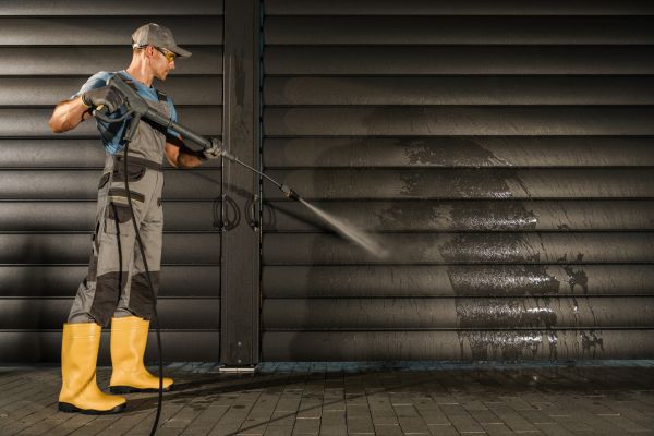 Garage Power Washing in Lake Stevens