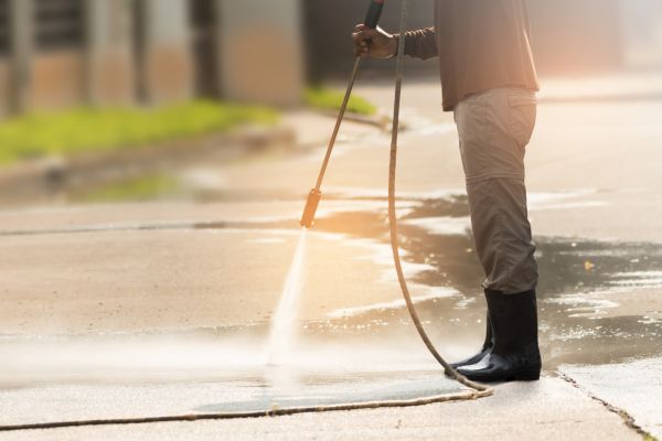 Residential Concrete Cleaning in Lake Stevens