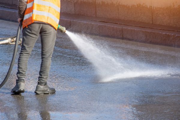 Asphalt Pressure Washing in Lake Stevens