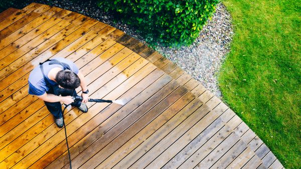 Deck Pressure Cleaning in Lake Stevens