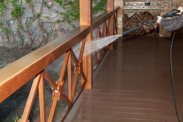 Porch Dirt Removal in Lake Stevens