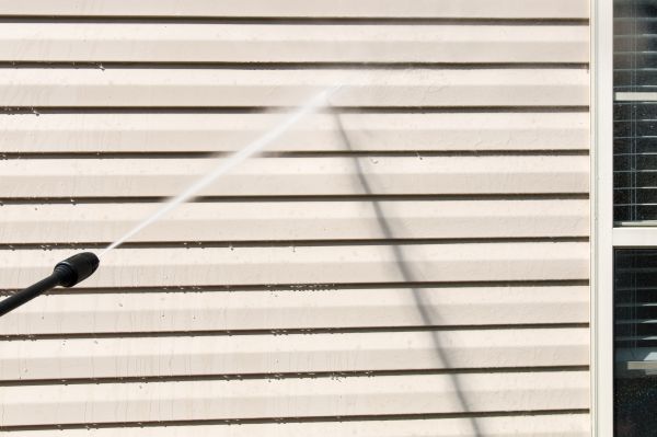 Apartment Power Washing in Lake Stevens
