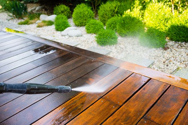 Deck Cleaning in Lake Stevens